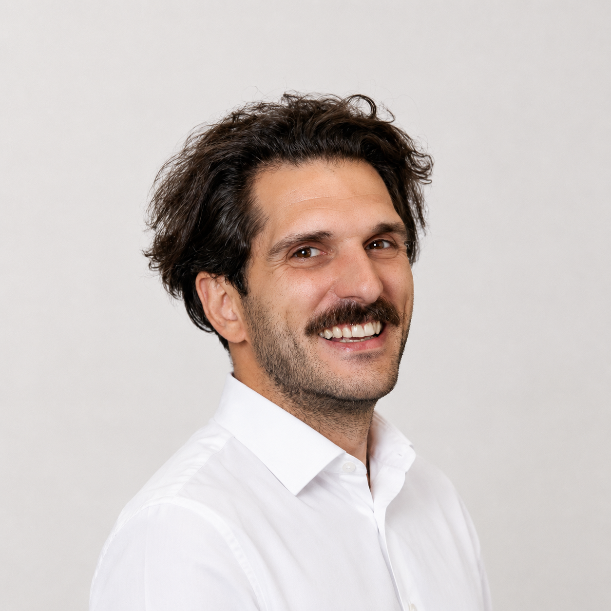 Stratis Karagiannis